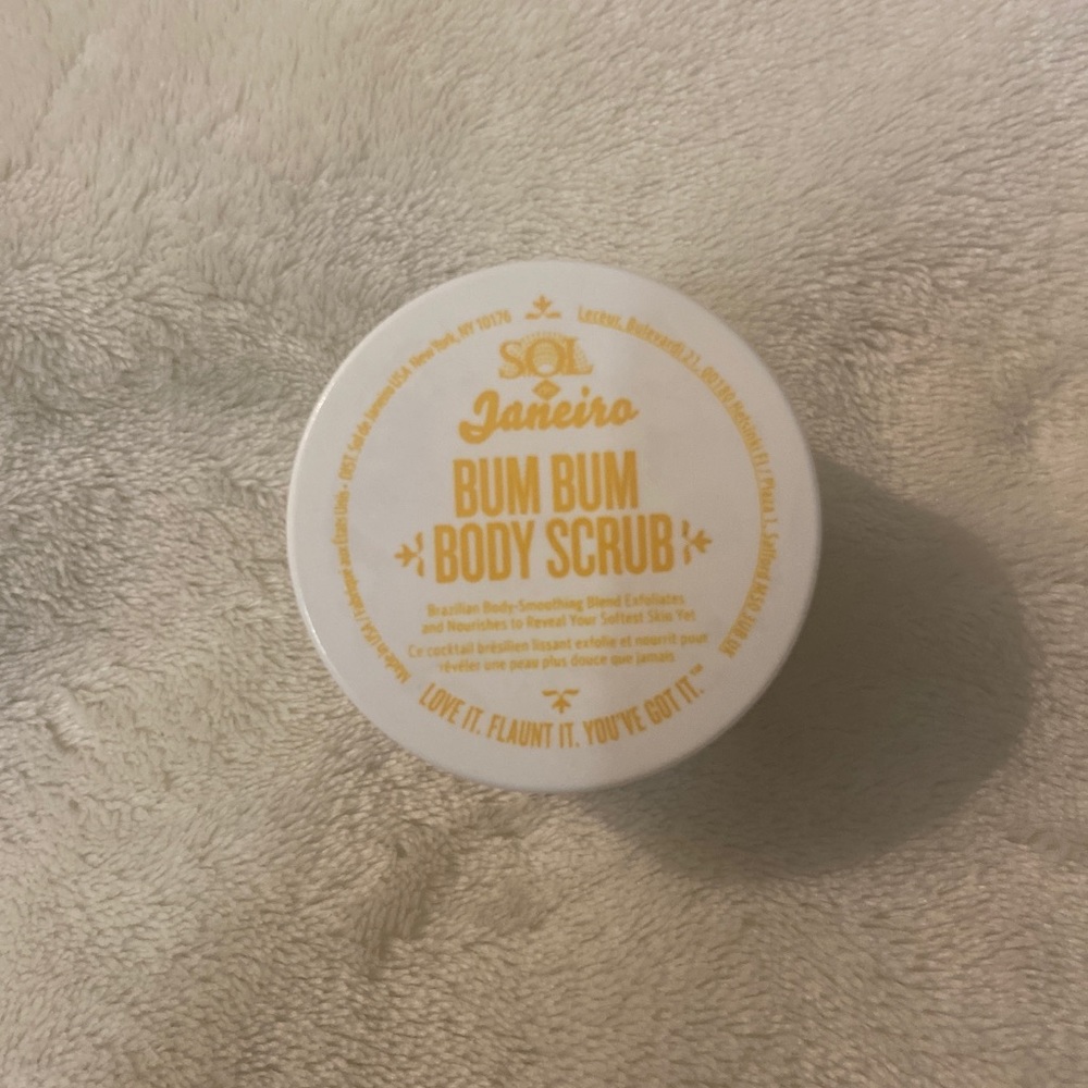 Sol de janeiro bum bum body scrub